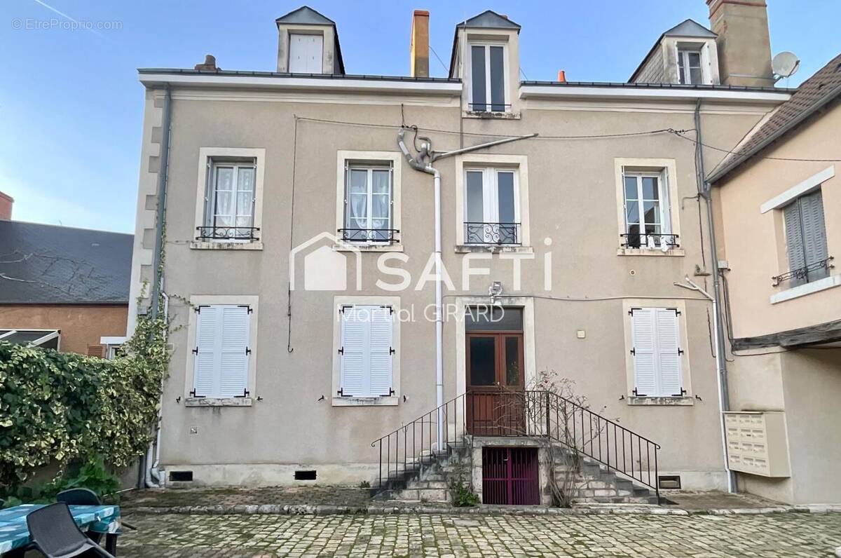 Photo 1 - Appartement à MEHUN-SUR-YEVRE