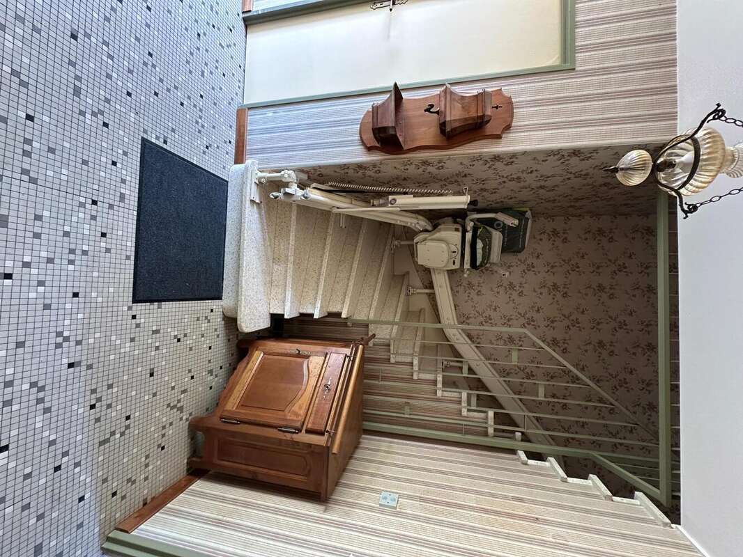 Maison 100 m² à Castres  - photo 5