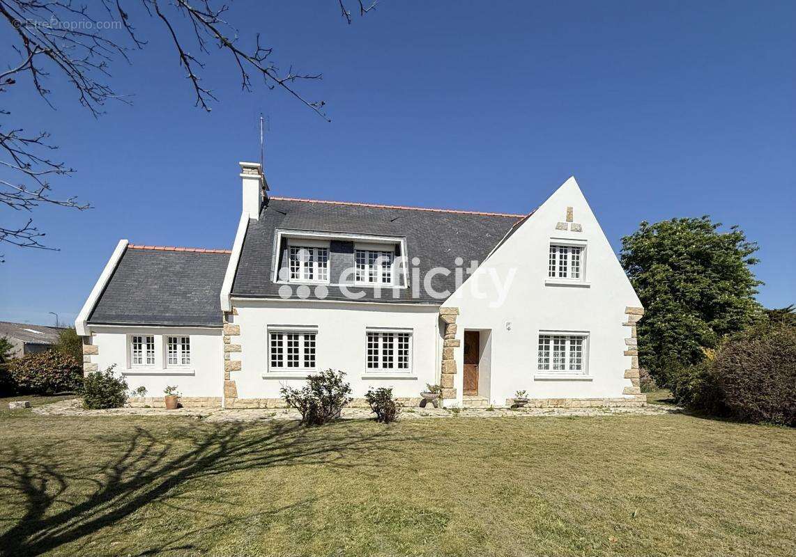 Maison à PLOBANNALEC-LESCONIL