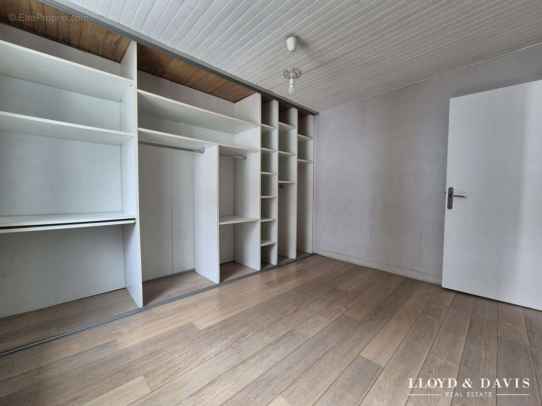 ARES T2 Chambre placards - Appartement à ARES