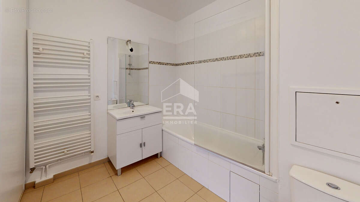 Appartement à PARIS-19E