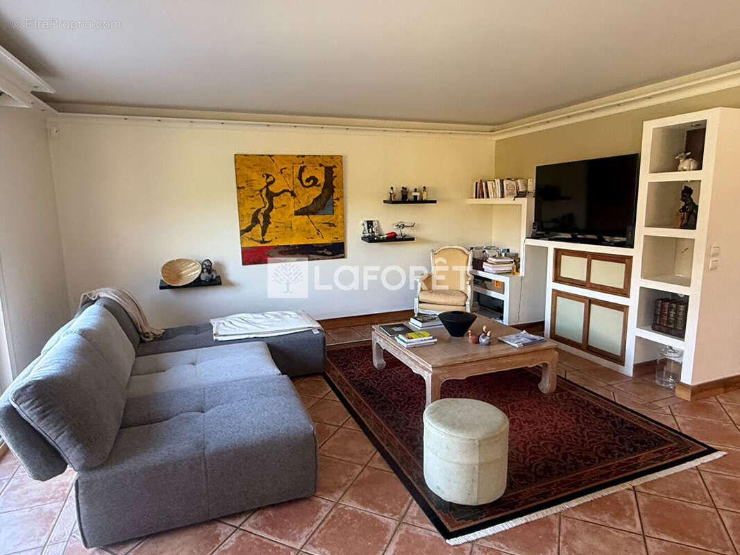 73210 La Plagne Tarentaise Belle maison T6 avec terrasse, garage, jardin - photo 13