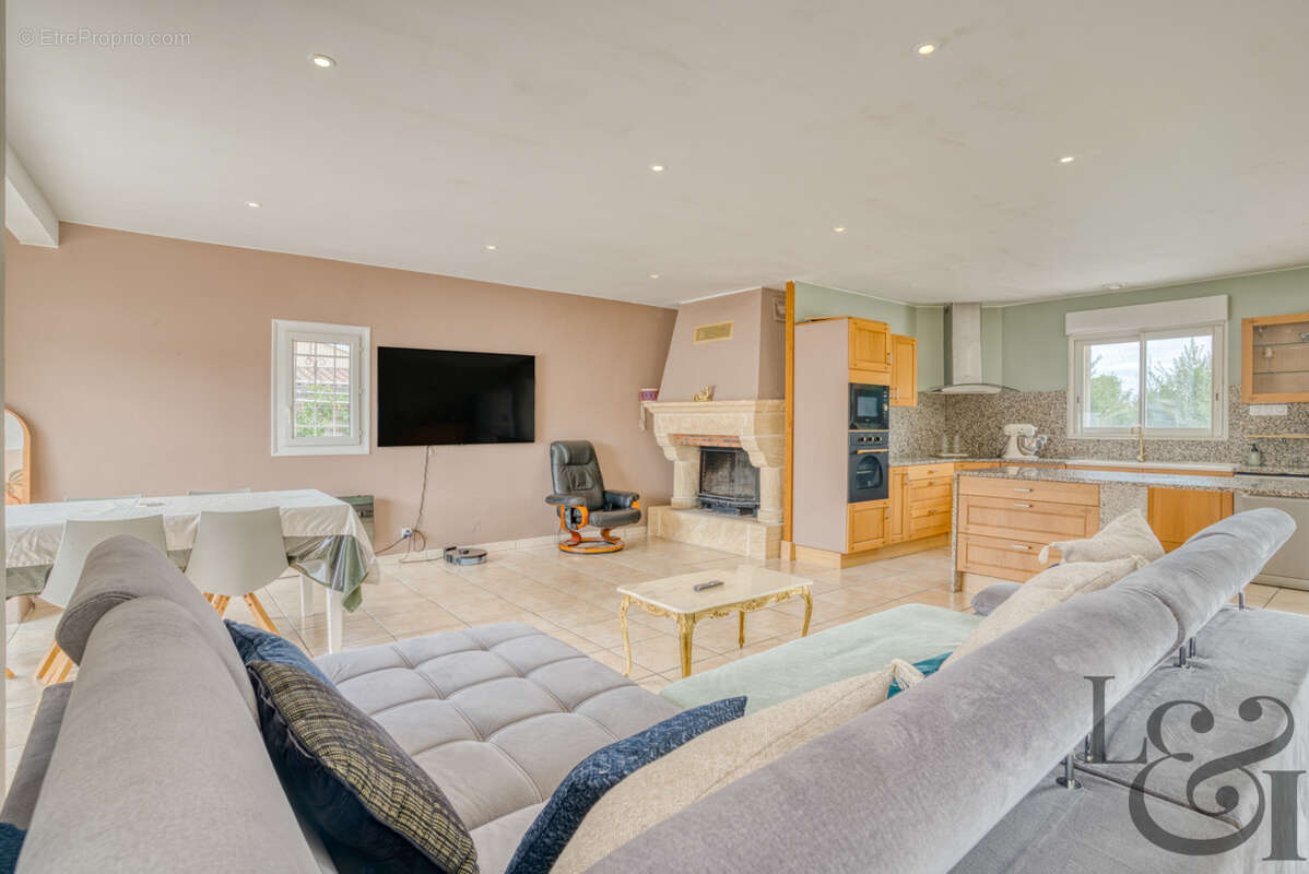 Maison de plain-pied à Sainte-Livrade-sur-Lot (Lot-et-Garonne, 47 ) - photo 9