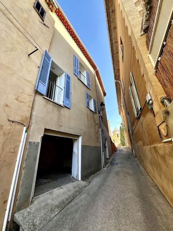 Maison à PIERREFEU-DU-VAR