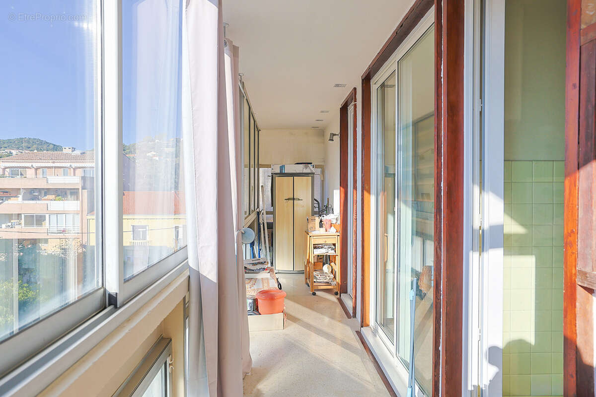 Appartement à HYERES