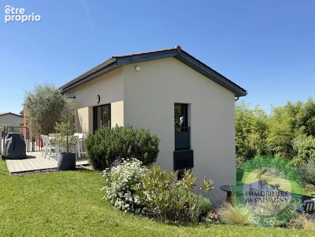 Maison à LA TOUR-DE-SALVAGNY