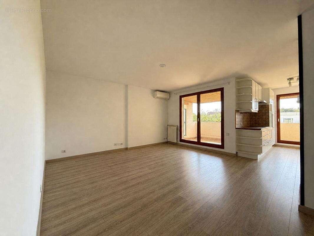 Appartement à HYERES