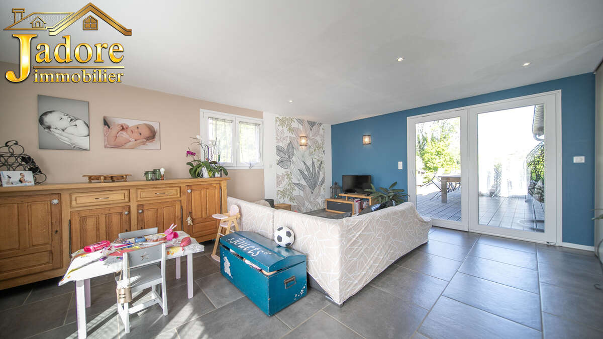 *** TROP TARD *** Maison familiale secteur prisé - photo 4