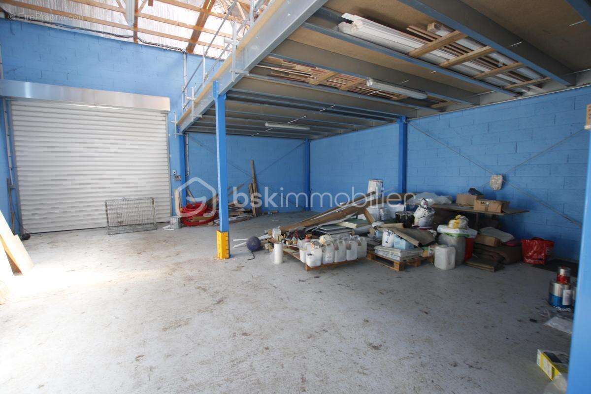 local industriel - photo 5