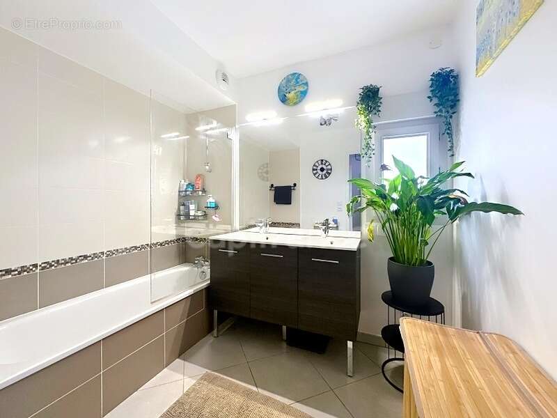 Appartement à NEYDENS