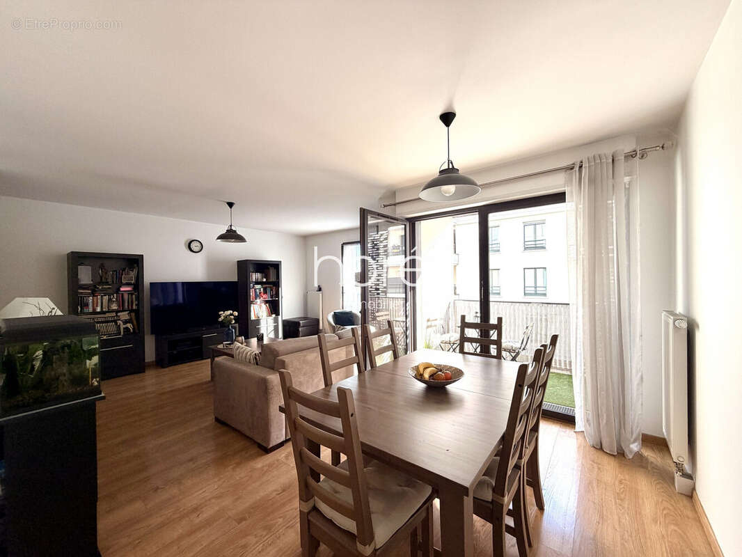 Appartement à COLOMBES