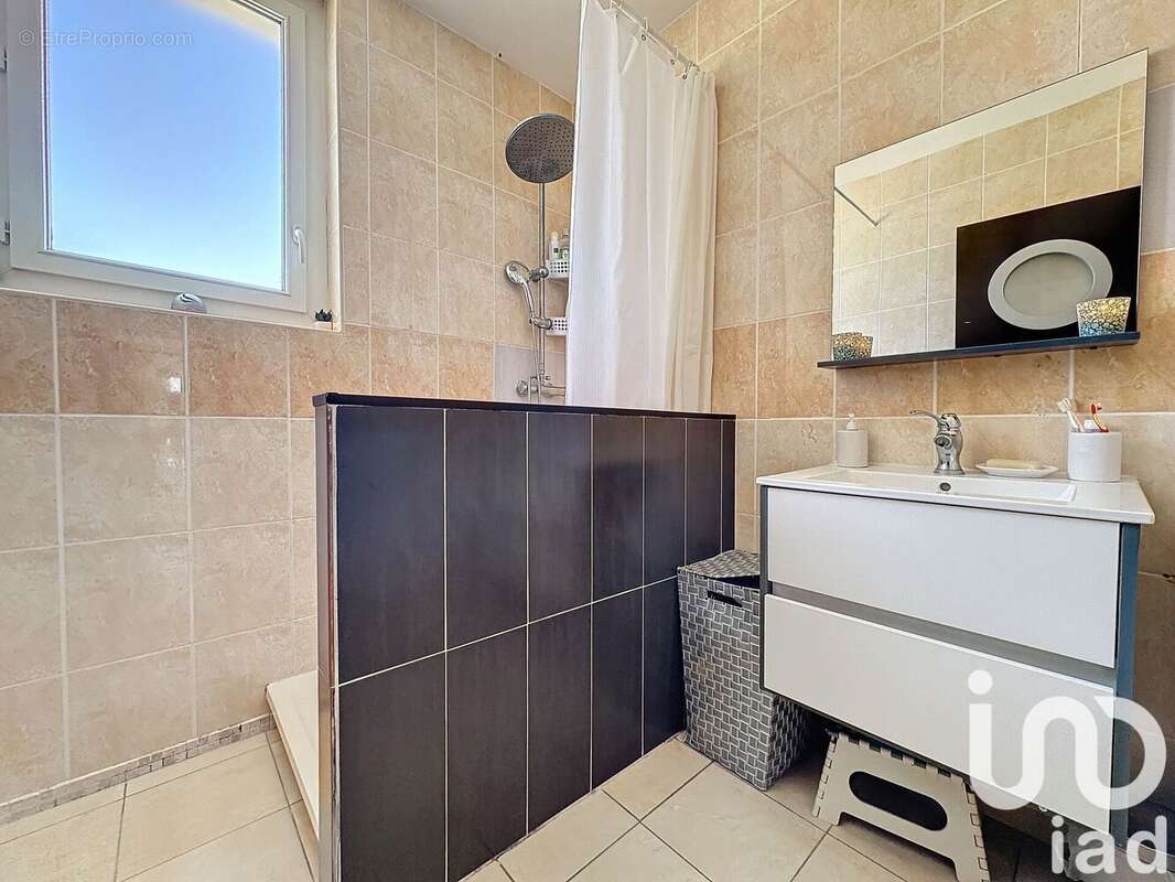 Photo 8 - Maison à CAMARET-SUR-AIGUES