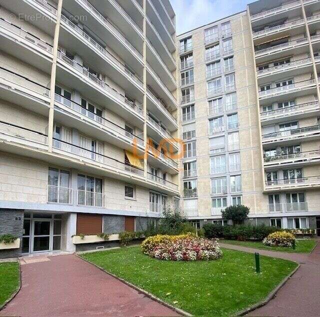 Appartement à PARIS-12E