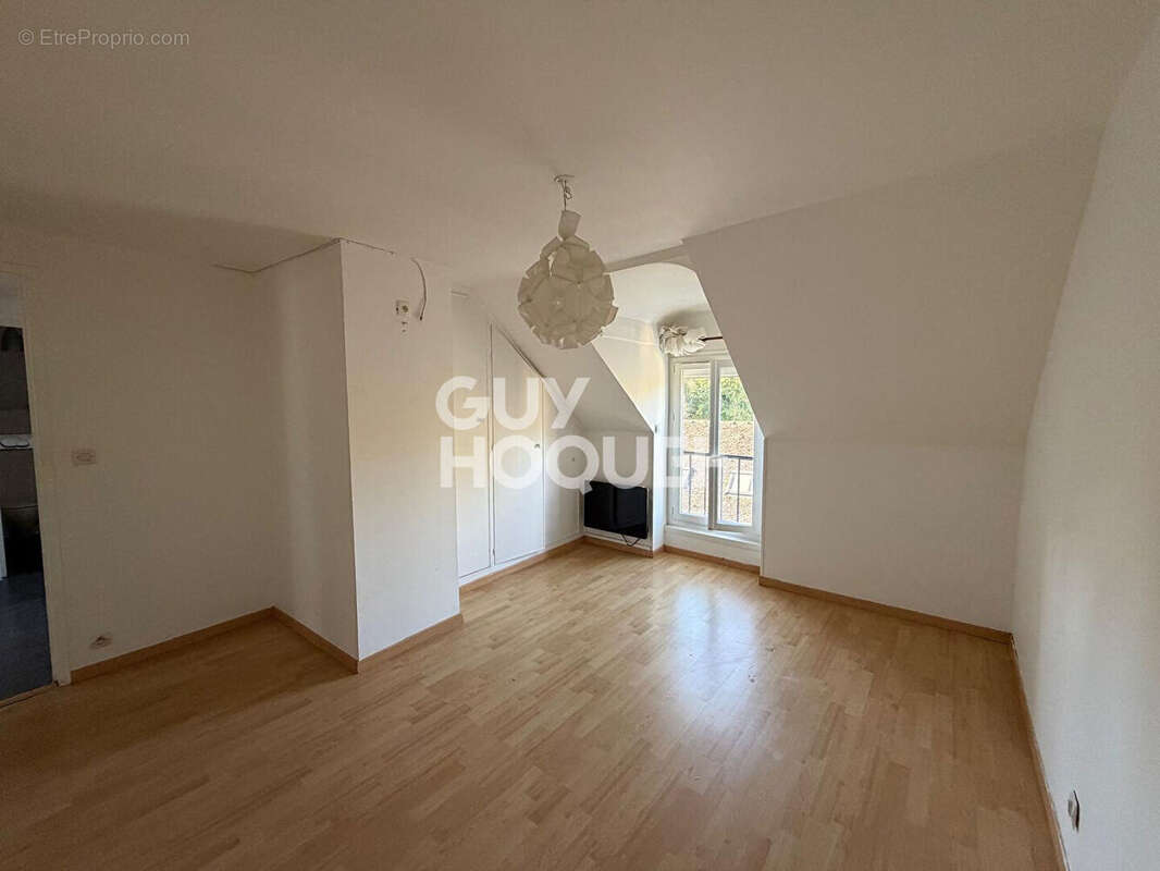 Appartement à MILLY-LA-FORET