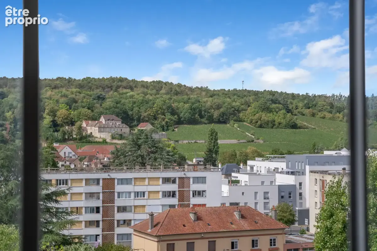 Vaste appartement T5 (106 m2) à rénover avec balcons et vue panoramique - Chenôve - photo 4