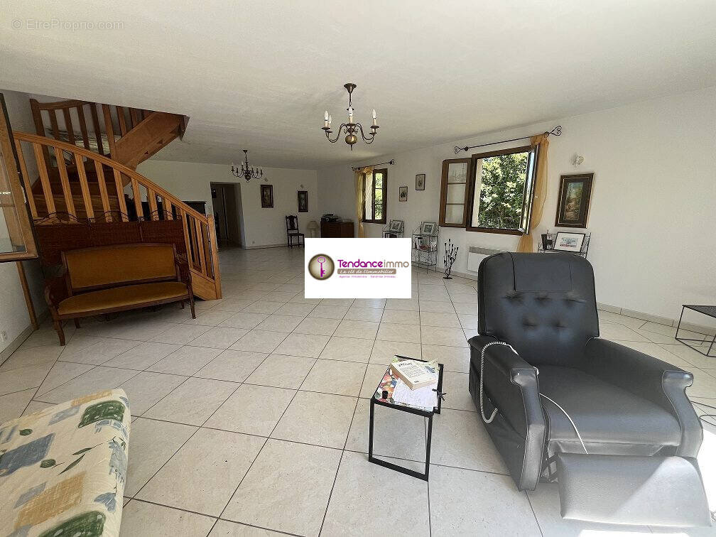 Maison 145 m² à Mortagne-Au-Perche  - photo 2
