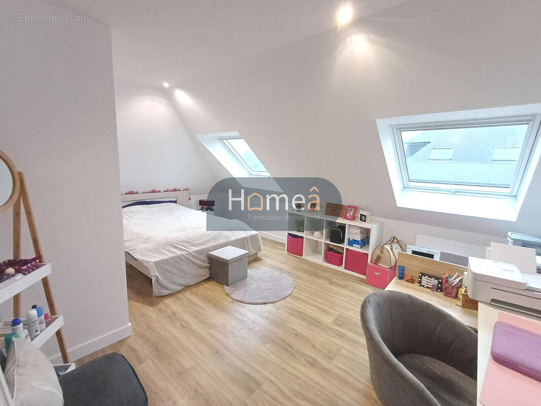 Appartement à BUCHY