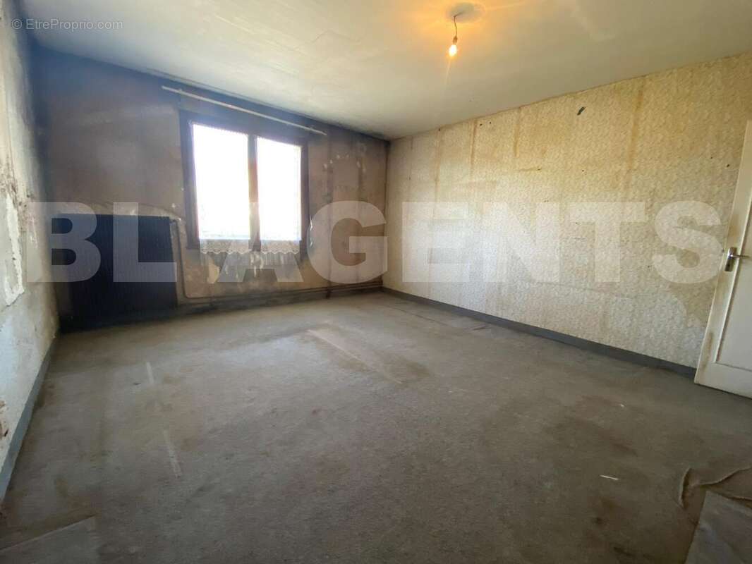 WhatsApp Image 2025-04-02 à 16 - Maison à CERANS-FOULLETOURTE