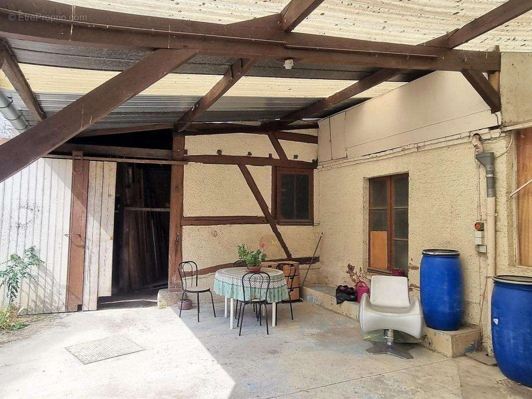 Appartement à AIX-EN-OTHE