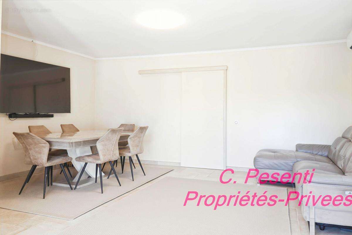 Maison à SAINT-THIBAULT-DES-VIGNES