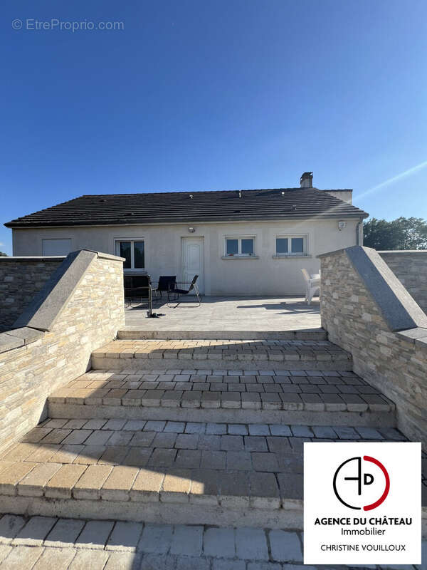 Maison 130 m² à Bray-En-Val  - photo 2