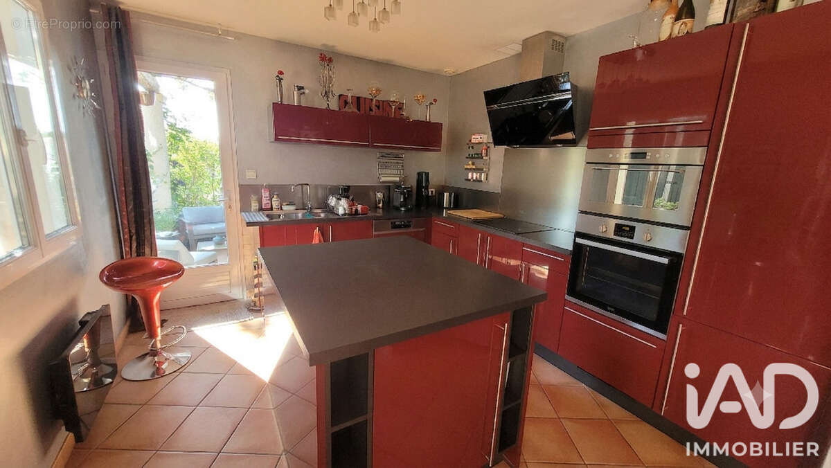 Maison 122 m² à Maubec  - photo 9
