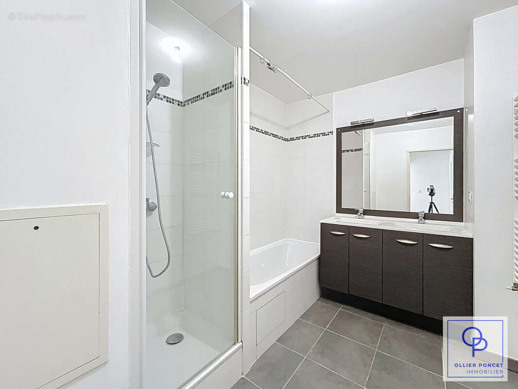 Appartement à LYON-8E