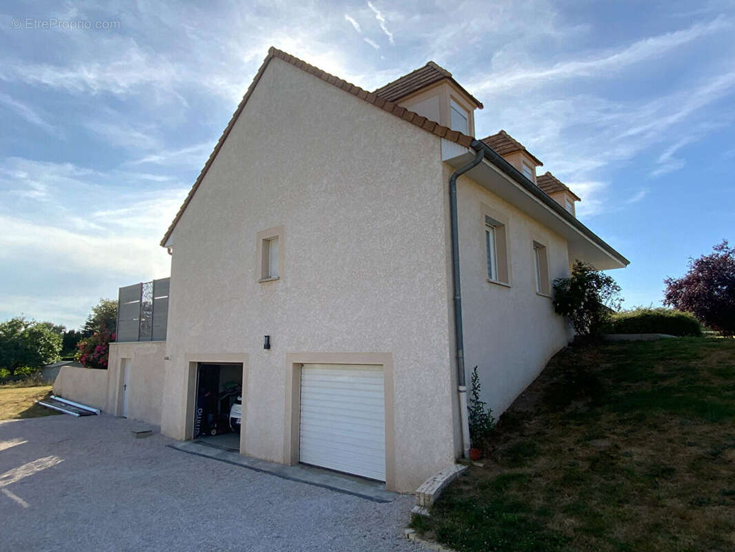 Pavillon F7 -5 chambres - piscine - photo 11