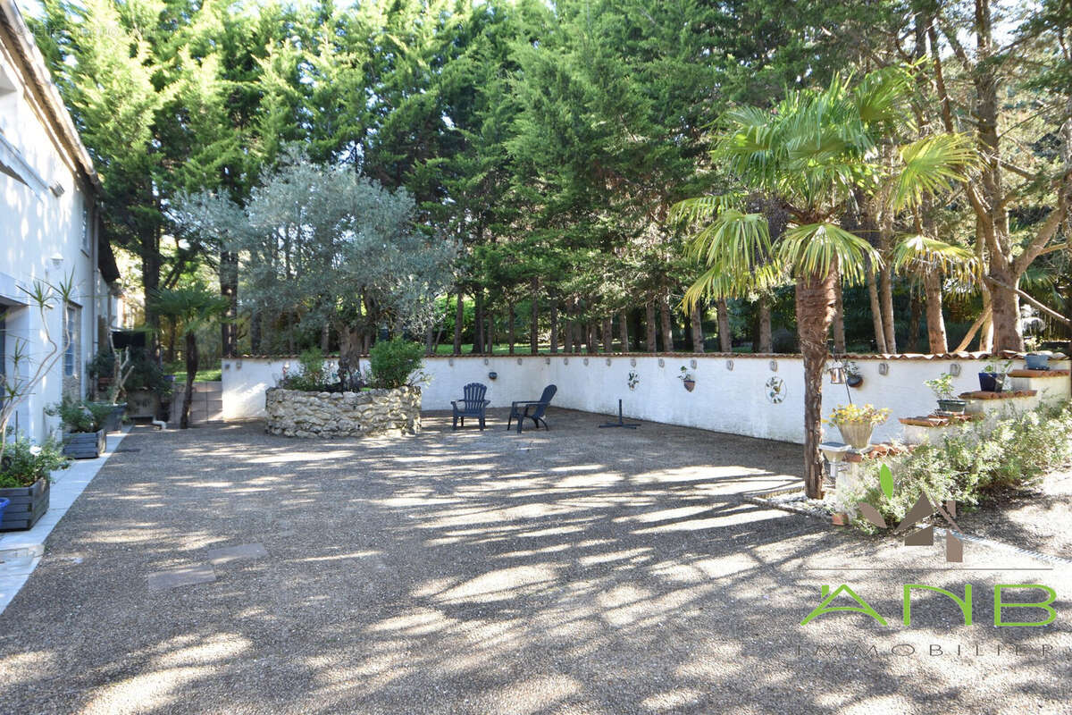 Maison à L'ISLE-D'ESPAGNAC