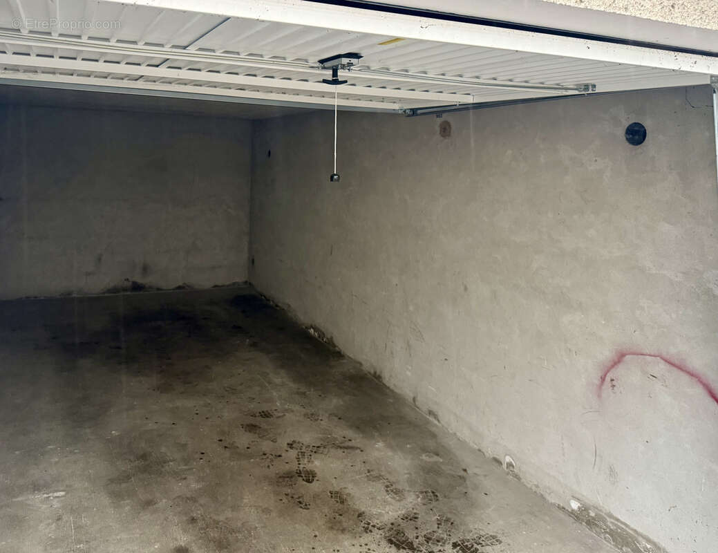 Parking à ANNECY-LE-VIEUX