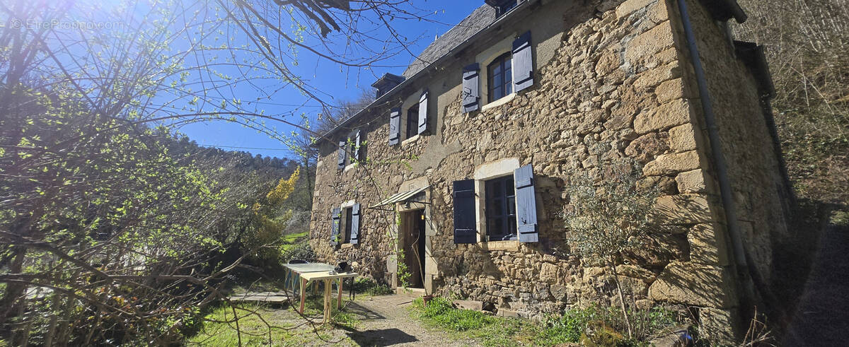 Maison à SAINT-BONNET-ELVERT
