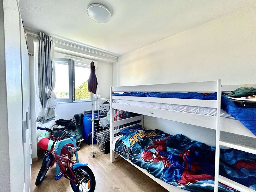 Appartement à CLICHY-SOUS-BOIS
