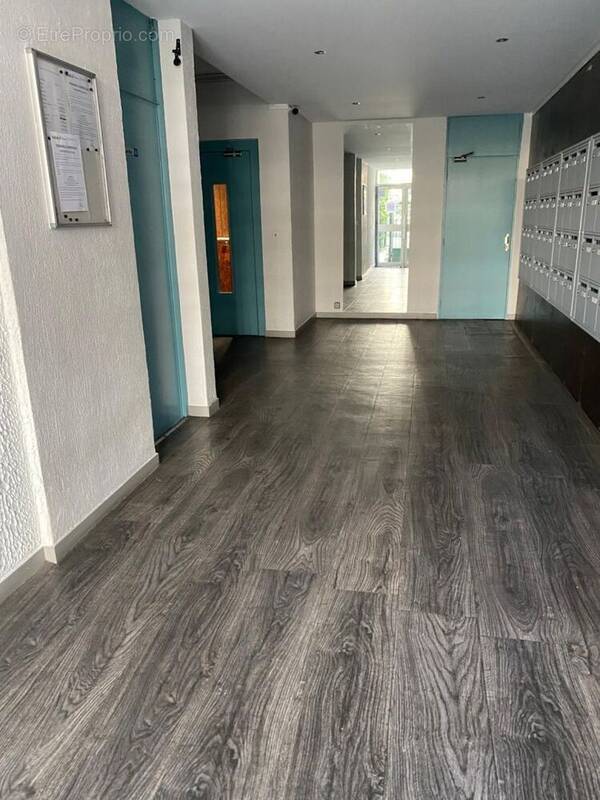 Appartement à MARSEILLE-6E