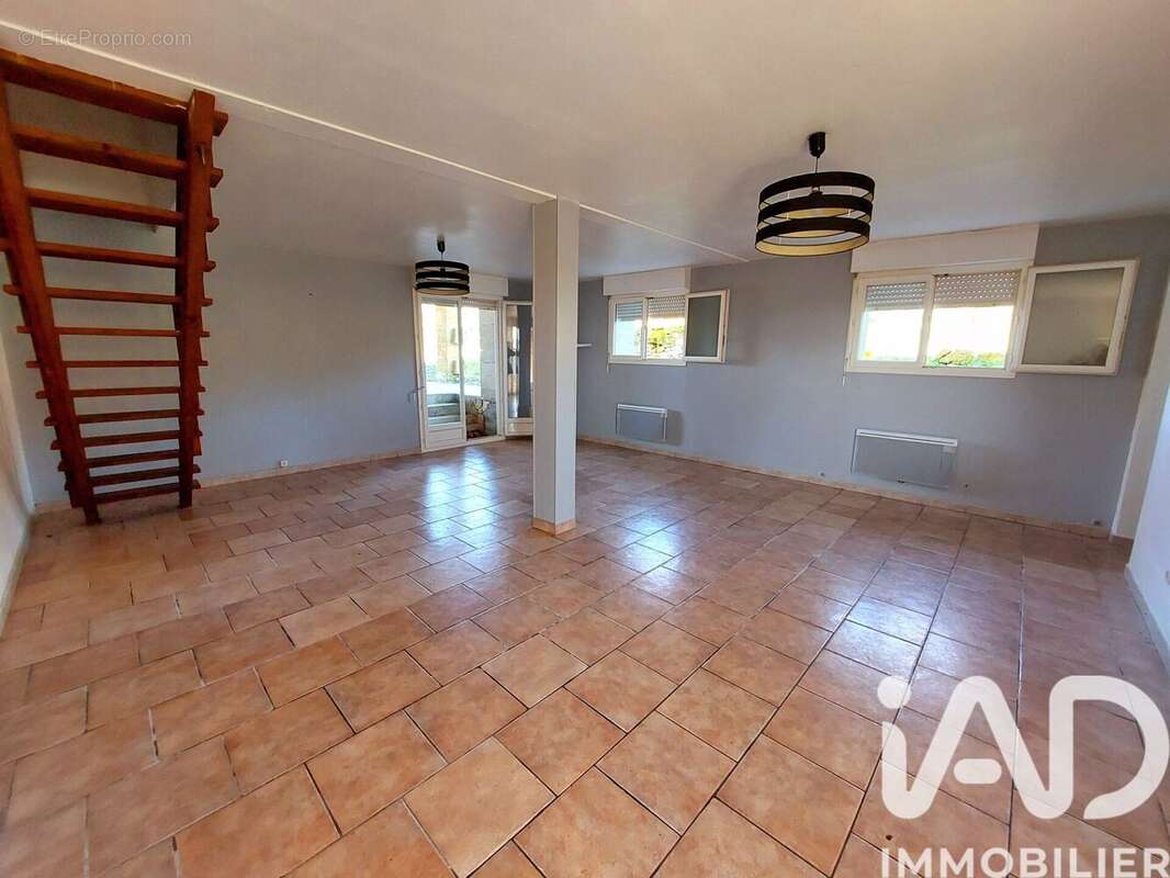 Maison 103 m² à Les Salles-De-Castillon  - photo 4