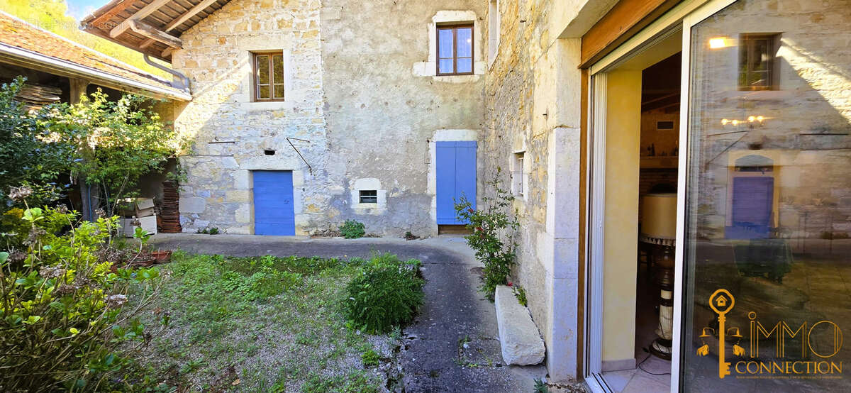 Maison à ARTEMARE