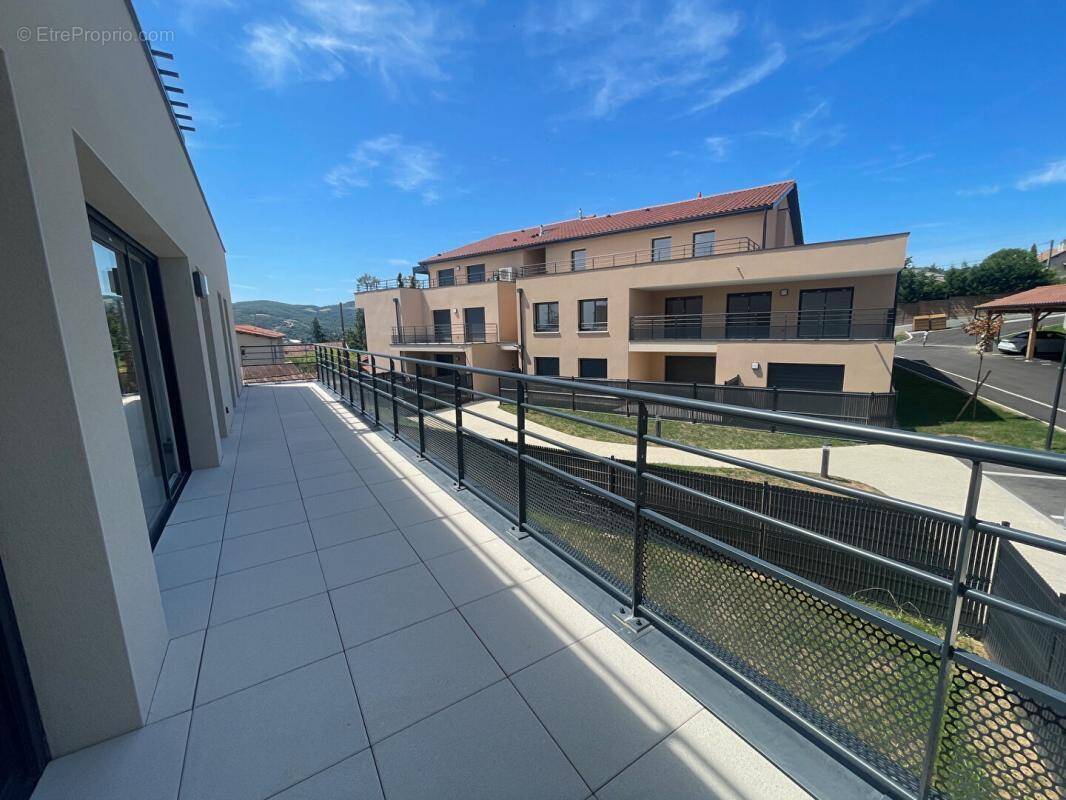 Appartement à VAUGNERAY