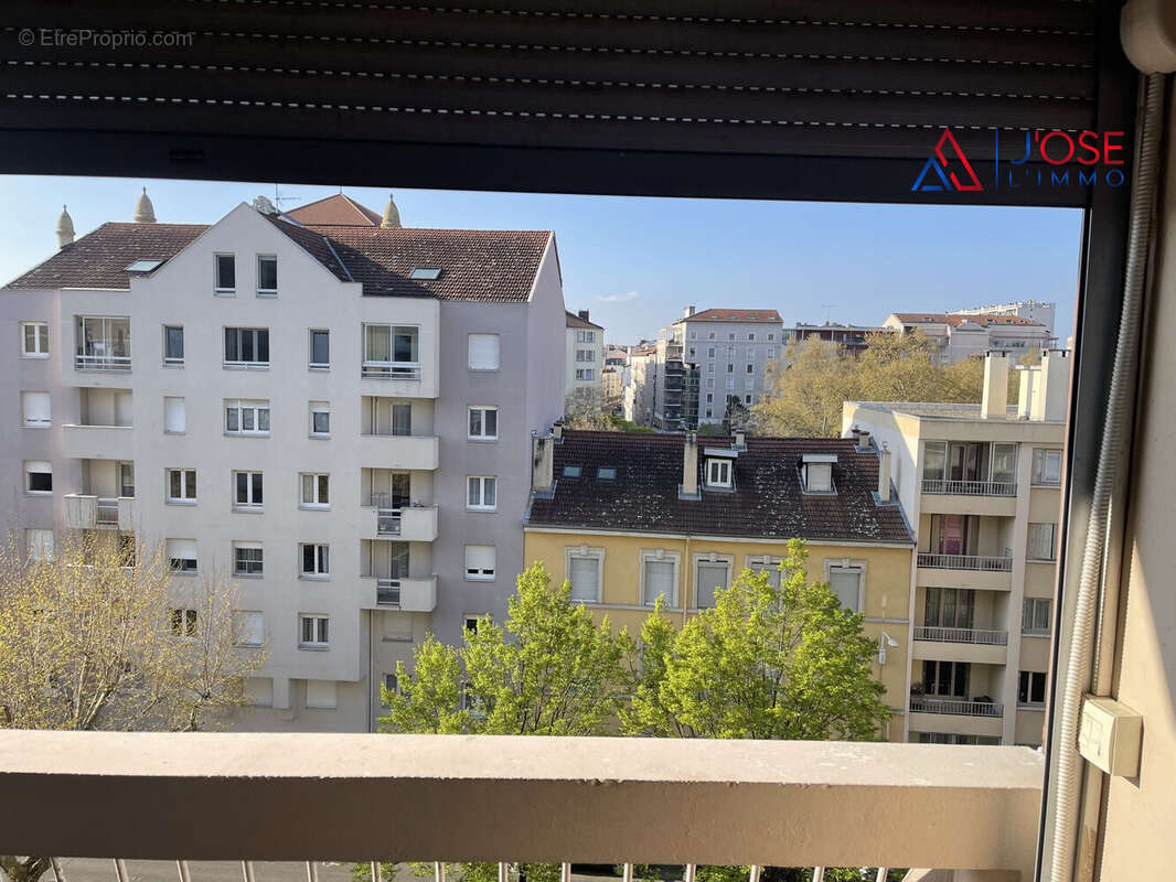 Vue depuis le balcon - Appartement à LYON-3E