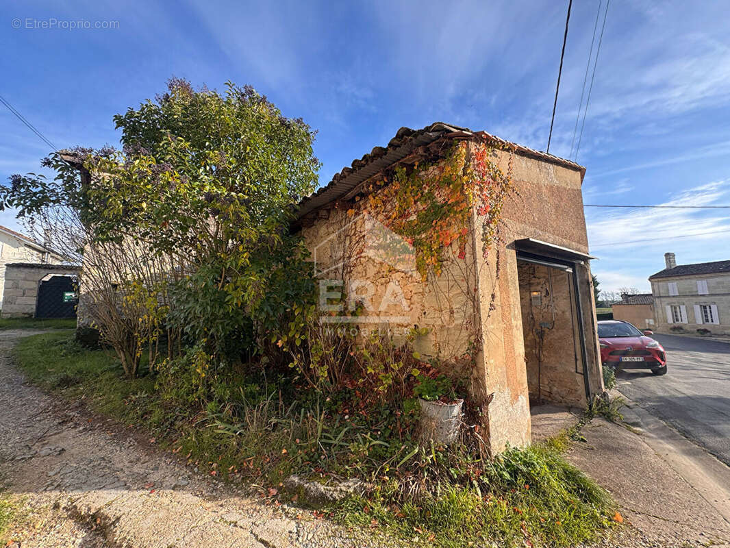 Maison à SALIGNAC