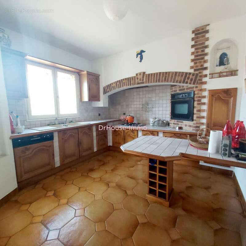 Maison à SAINT-CYR-SUR-MER