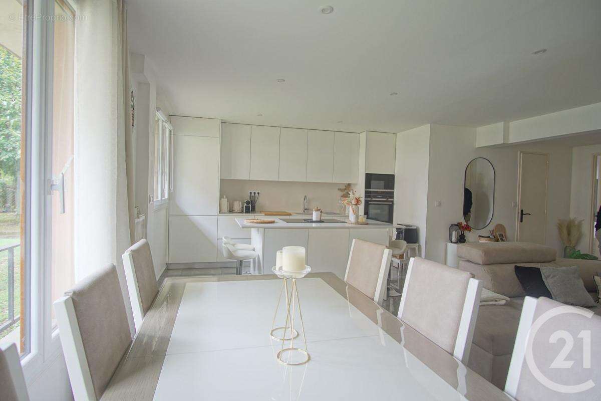 Appartement à THIAIS