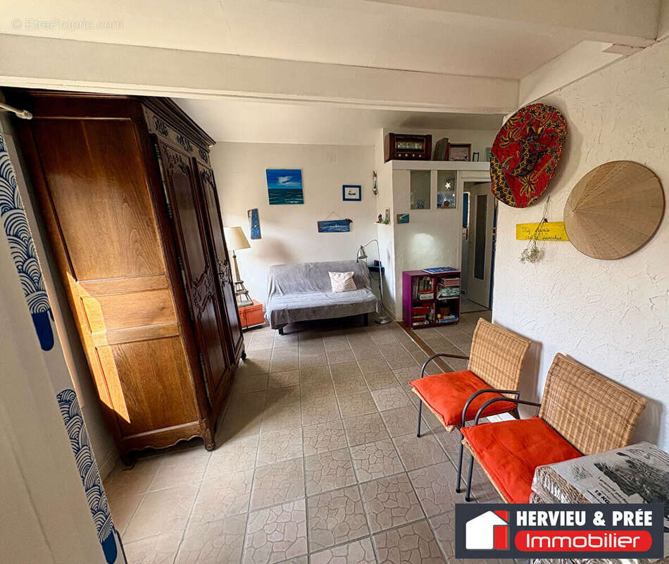 Maison à HERMANVILLE-SUR-MER