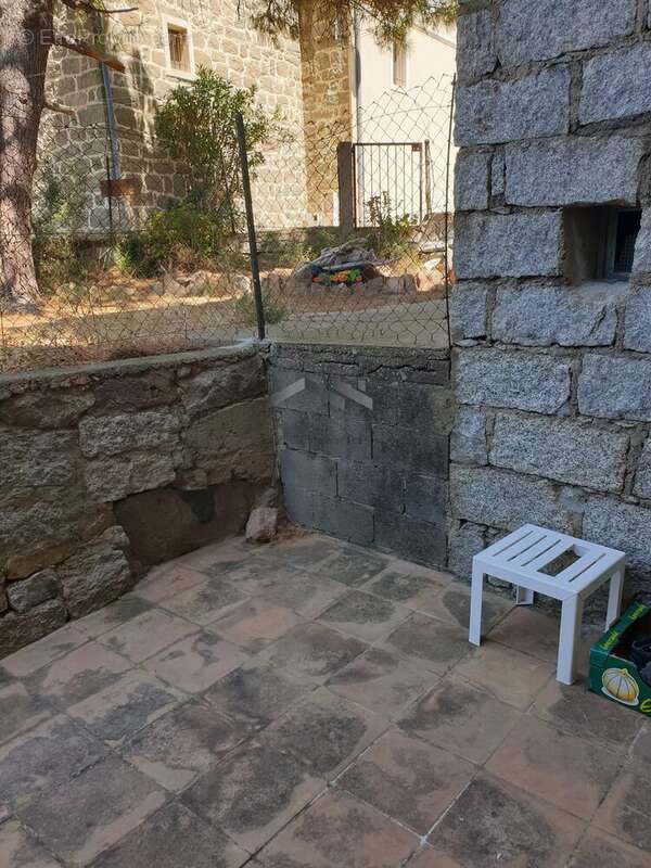 Appartement T1 centre village - photo 13