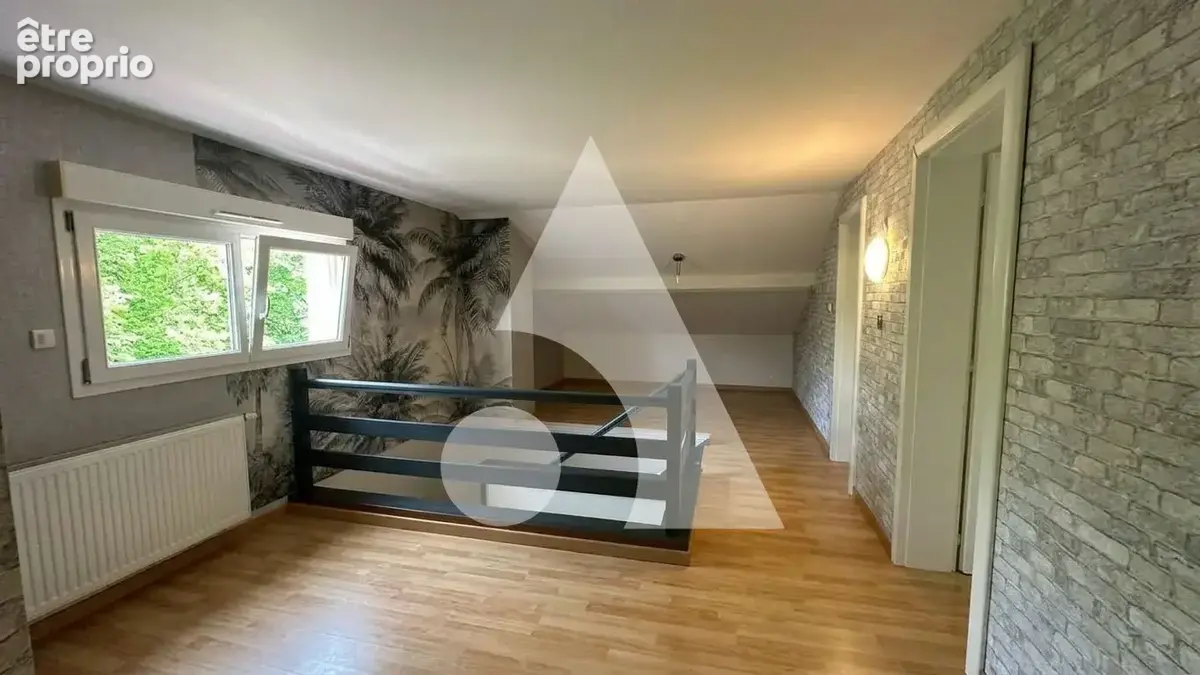 Maison familiale de 165 m² à NEUFCHATEAU ? Aucun travaux à prévoir ! - photo 7