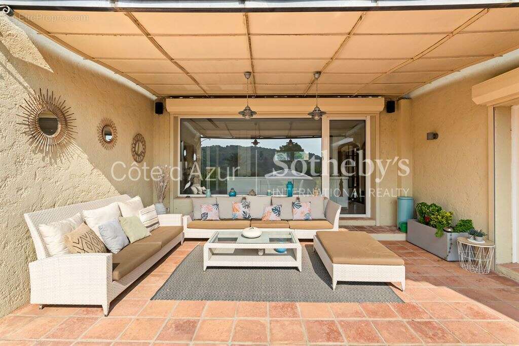 Maison à MOUGINS