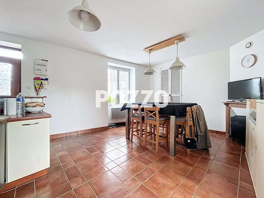 Maison à SAINT-PAIR-SUR-MER