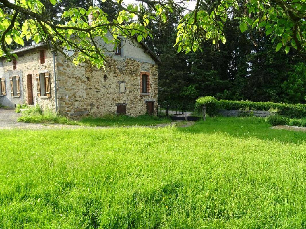 Maison à FLAVIGNAC