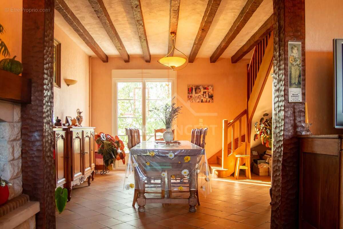 Maison à SAINT-BRANCHS