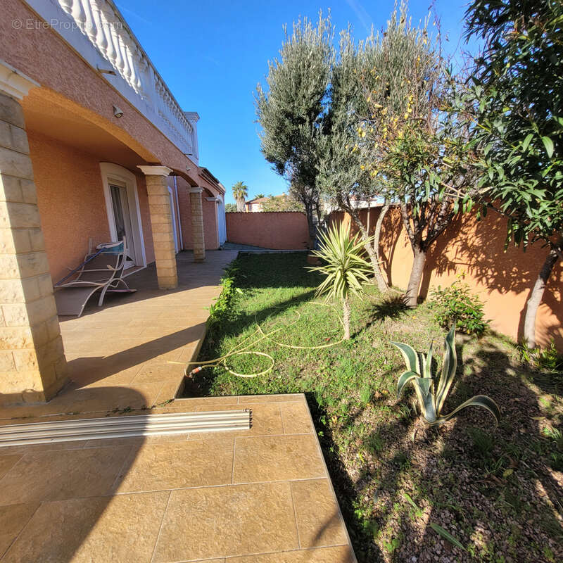 Villa en vente pour famille avec enfants à Narbonne (11) - photo 4