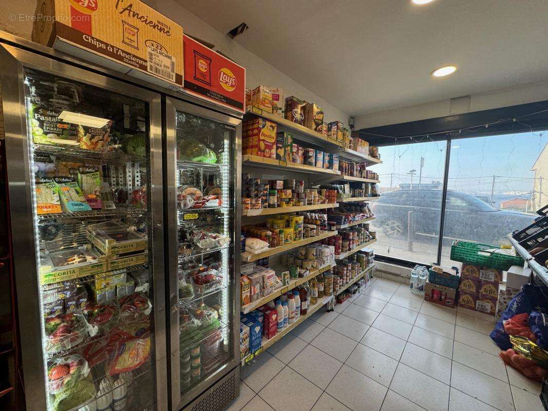 Commerce à MARSEILLE-8E