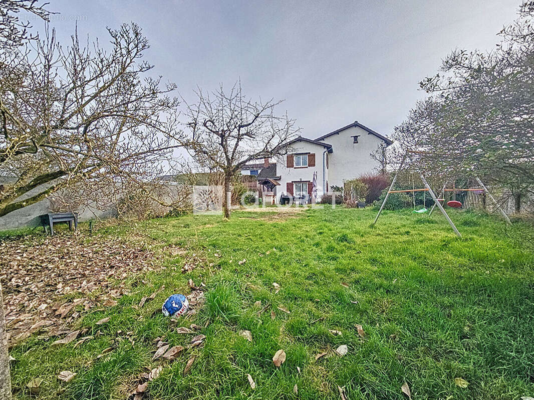 Maison à VILLEJUST